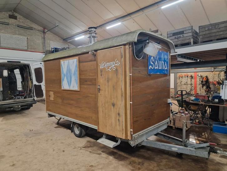 Mobiele finse sauna 6-8 persoons houtgestookt, Tuin en Terras, Overige Tuin en Terras, Nieuw, Ophalen