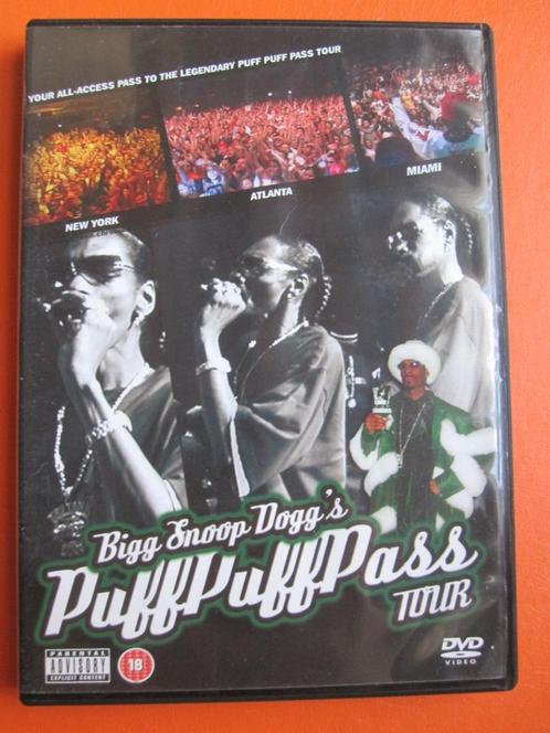 Snoop Dogg - Puff Puff Pass Tour, Cd's en Dvd's, Dvd's | Muziek en Concerten, Zo goed als nieuw, Muziek en Concerten, Vanaf 16 jaar