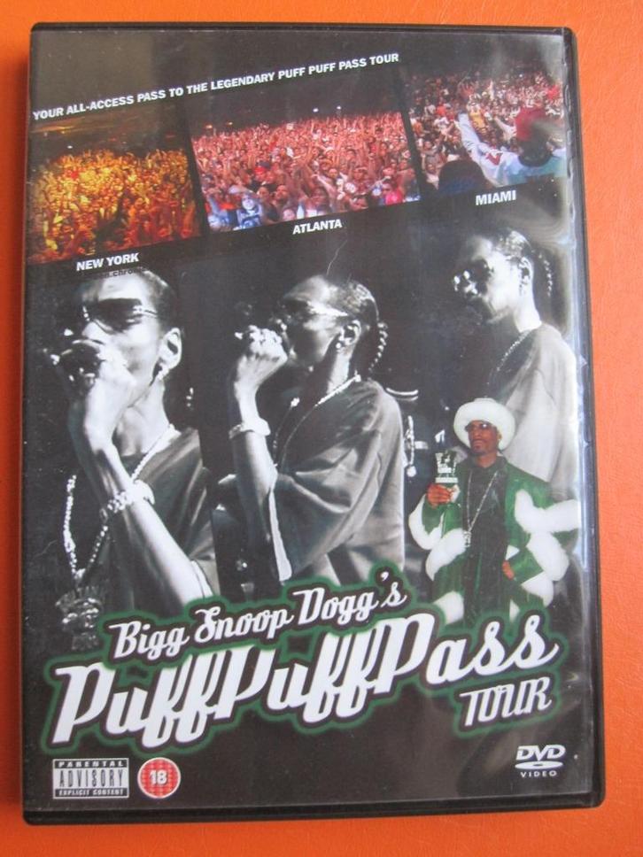 Snoop Dogg - Puff Puff Pass Tour, Cd's en Dvd's, Dvd's | Muziek en Concerten, Zo goed als nieuw, Muziek en Concerten, Vanaf 16 jaar