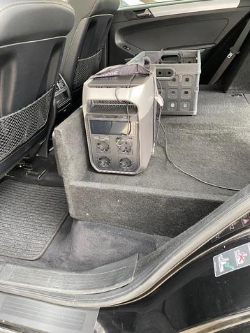 Zelfstandige kampeerbatterij + Alternator Charger E.C.O.FLow beschikbaar voor biedingen