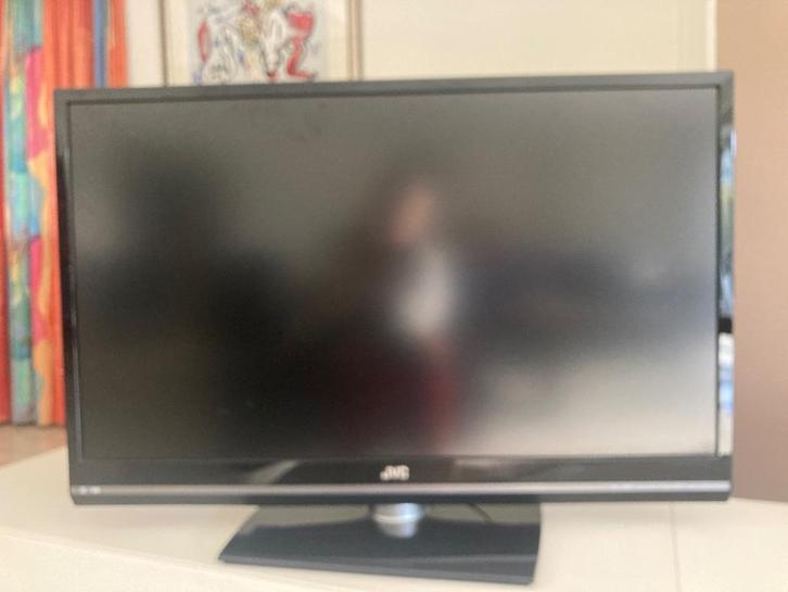 JVC televisie set met versterker, 2 boxen en woofer, Audio, Tv en Foto, Televisies, LCD, 100 cm of meer, Overige merken, Ophalen