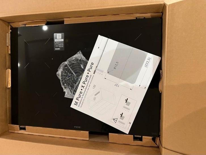 Cuisinière à induction Bora Puru avec extracteur (2 en 1) 76, Electroménager, Tables de cuisson, Neuf, Encastré, 5 zones de cuisson ou plus