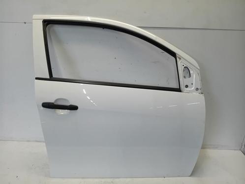 PORTIER RECHTS VOOR Toyota Aygo (B40) (01-2014/06-2018), Auto-onderdelen, Carrosserie, Deur, Toyota, Voor, Rechts, Gebruikt