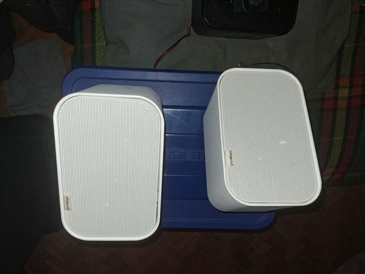 Artsound UNI30,3x set van 2 luidsprekers 60 watt Nwpr:159€, Audio, Tv en Foto, Luidsprekerboxen, Gebruikt, Front, Rear of Stereo speakers