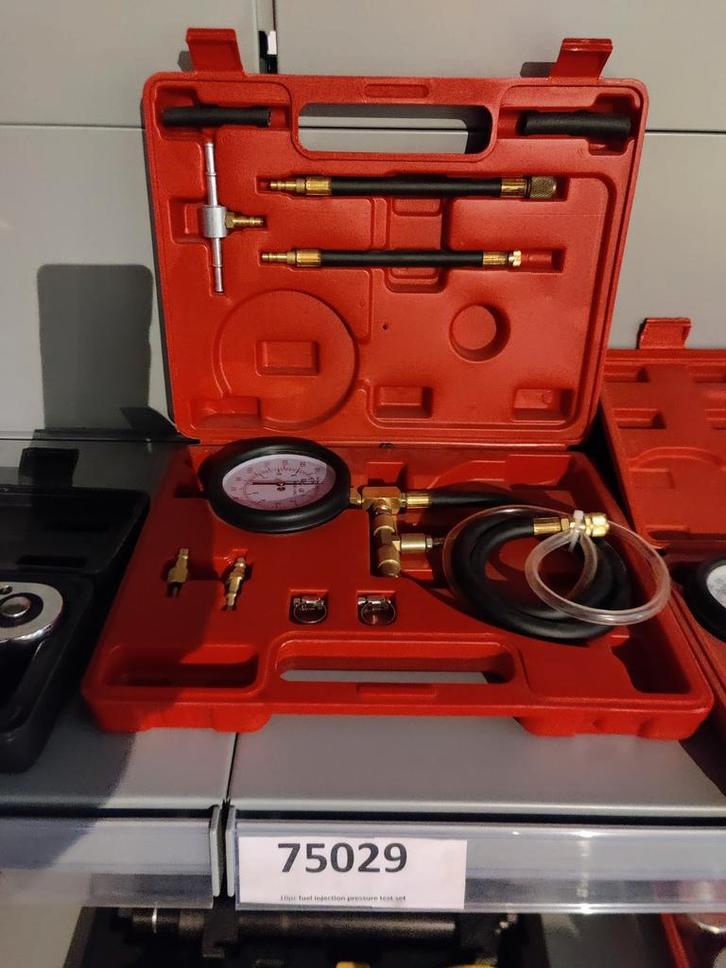 Ensemble de 10 manomètres de carburant UltraToolz, Autos : Divers, Outils de voiture, Enlèvement ou Envoi