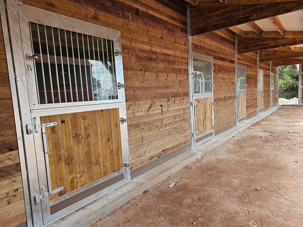 Buitenstal & Paardenstal - ideale stallen, Dieren en Toebehoren, Stalling en Weidegang, Opfok, Stalling, Weidegang, Accessoires