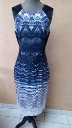 Robe/tapis, Taille 38/40 (M), Enlèvement ou Envoi, Comme neuf, Longueur genou