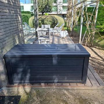 Kussenbox beschikbaar voor biedingen