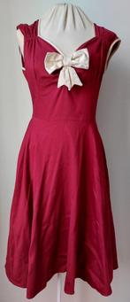 Vintage style rode jurk met witte strik van Bump Couture, Kleding | Dames, Jurken, Maat 42/44 (L), Ophalen of Verzenden, Knielengte