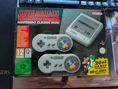 Snes mini, Games en Spelcomputers, Spelcomputers | Nintendo Super NES, Gebruikt, Met 2 controllers, Ophalen of Verzenden