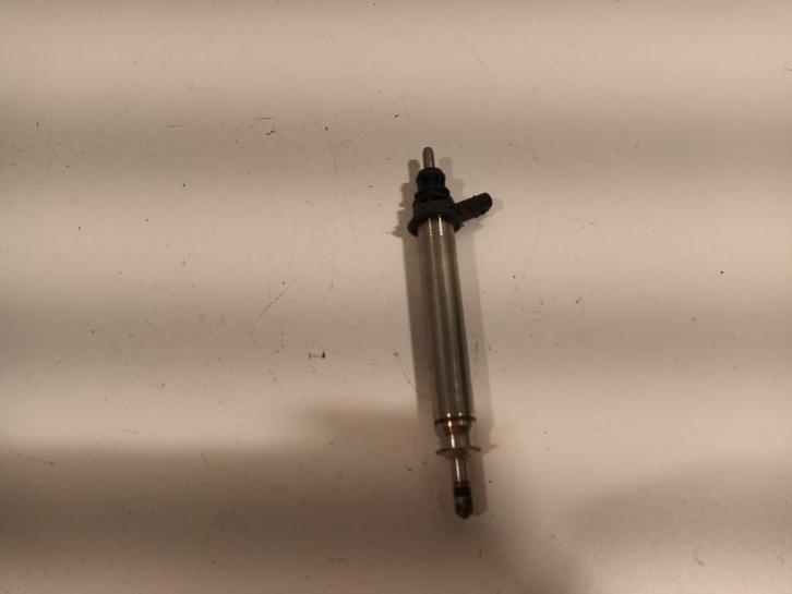 INJECTOR BRANDSTOF Mercedes-Benz E (W213) (A2560705600), Auto-onderdelen, Brandstofsystemen, Mercedes-Benz, Gebruikt