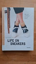 Evi Renaux - Life on sneakers, Ophalen, Evi Renaux