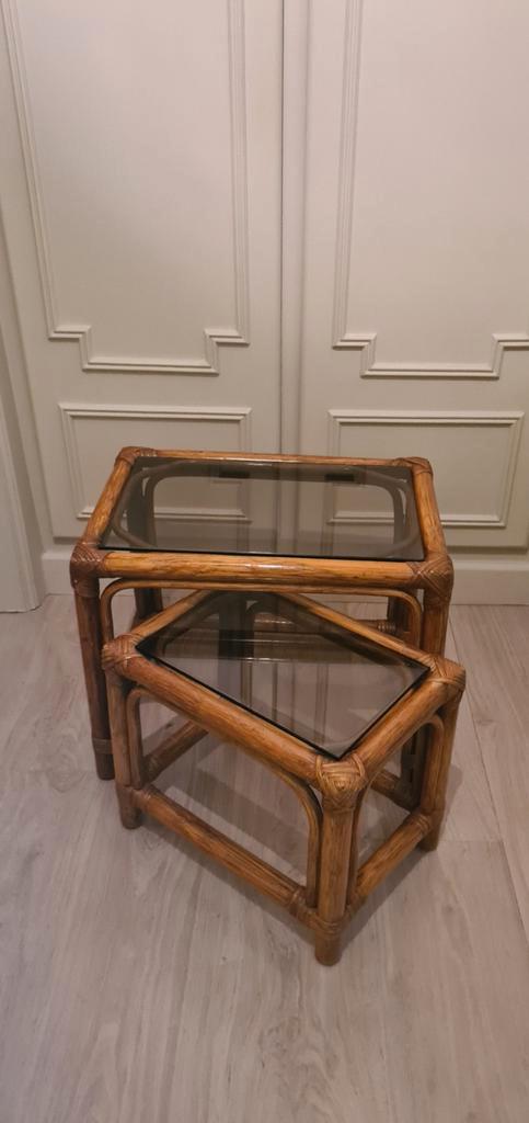 Set 2 rotan bijzettafeltjes, Huis en Inrichting, Tafels | Sidetables, Gebruikt, Ophalen