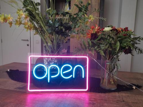 Open led bord. Neon lichtreclame, Huis en Inrichting, Lampen | Overige, Ophalen of Verzenden