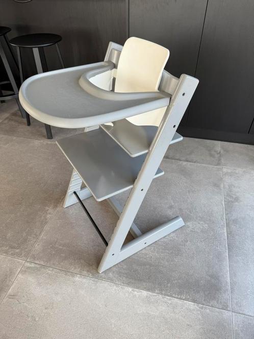 Stokke Tripp Trapp baby + newborn set, Kinderen en Baby's, Kinderstoelen, Zo goed als nieuw, Meegroeistoel, Aanschuifbaar, Afneembaar eetblad