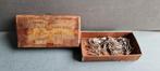 Vintage carton box Brighton met Swiss Clips, Ophalen of Verzenden, Gebruikt, Gereedschap of Accessoires