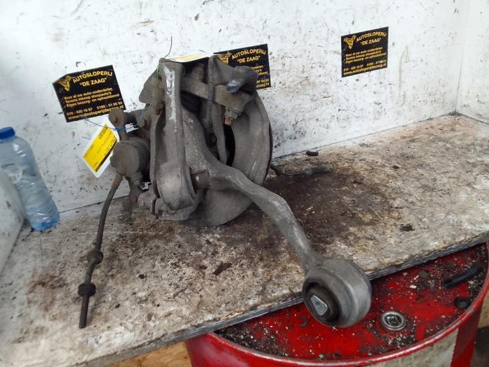 Joint avant droit d'un BMW 1-Serie, Autos : Pièces & Accessoires, Suspension & Châssis, BMW, Utilisé, 3 mois de garantie, Enlèvement ou Envoi