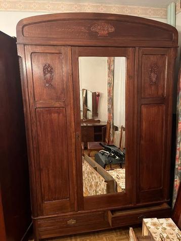 Art Deco kast beschikbaar voor biedingen