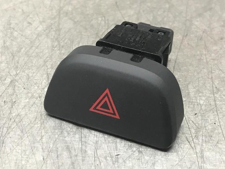 COMMUTATEUR DE FEUX DE DETRESSE Micra (K13) (|06019|MICRA|), Autos : Pièces & Accessoires, Tableau de bord & Interrupteurs, Nissan