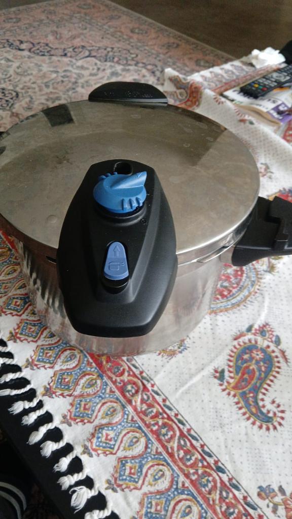 Snelkookpan, Huis en Inrichting, Keuken | Potten en Pannen, Zo goed als nieuw, Ophalen