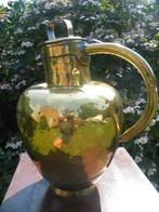 Pot à lait en laiton antique, Enlèvement