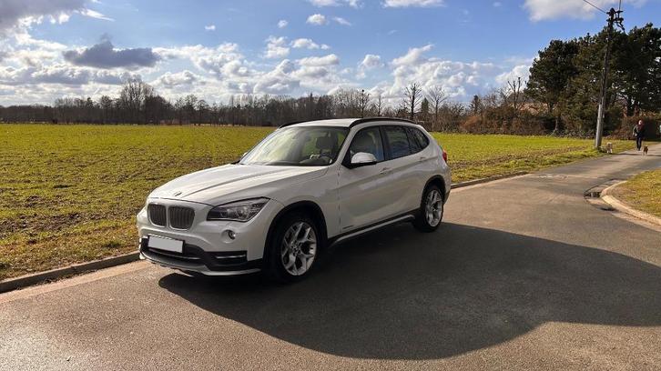 BMW X1 TwinPower Turbo (weg wegens bedrijfswagen), Auto's, BMW, Particulier, X1, 4x4, ABS, Adaptieve lichten, Adaptive Cruise Control