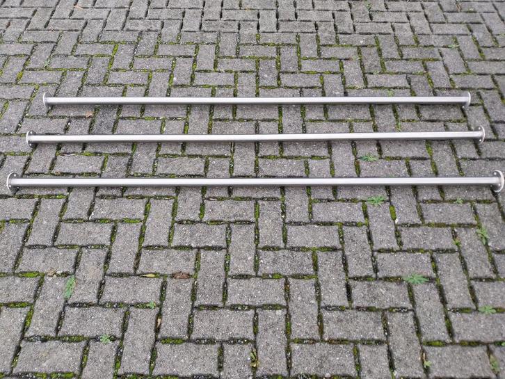 Set van drie inox beveiligingsbuizen met bevestigingsplaten., Doe-het-zelf en Bouw, Metalen, Gebruikt, Ophalen