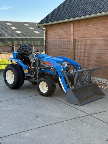 Iseki tm3240 hydrostaat met voorlader beschikbaar voor biedingen