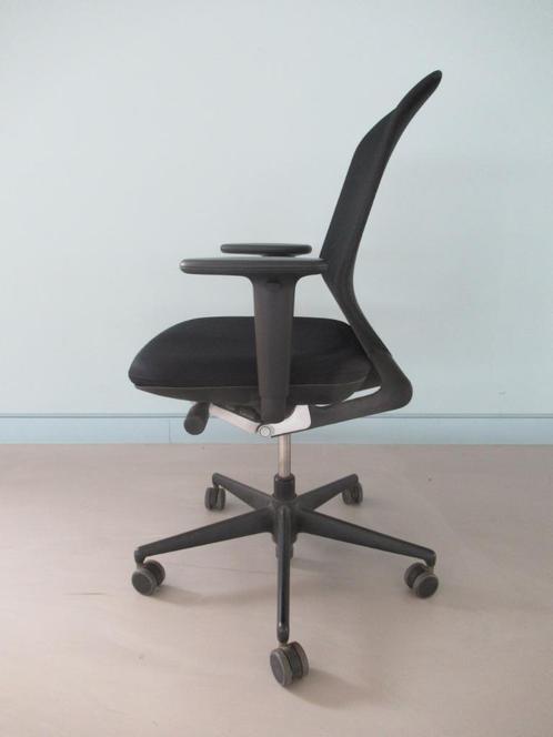 Vitra bureaustoel Zwart, Huis en Inrichting, Bureaustoelen, Zo goed als nieuw, Bureaustoel, Zwart, Ergonomisch, Ophalen
