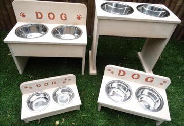 nieuwe houten eet-drinkbak voor honden of katten vanaf 25 €
 beschikbaar voor biedingen