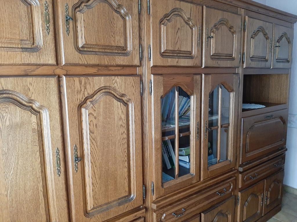 Eiken wandkast met vitrinekast in
Perfecte staat (3 delig), Ophalen, Zo goed als nieuw