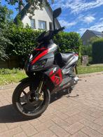 Aprilia SR50 R, Motos, 1 cylindre, Scooter, Particulier, Jusqu'à 11 kW