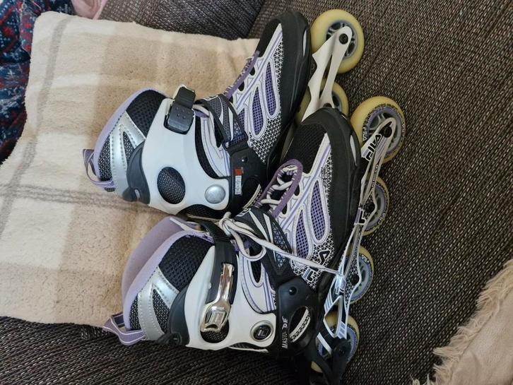 Filla skaters nieuwstaat maat 40, Sport en Fitness, Skeelers, Zo goed als nieuw, Inline skates 4 wielen, Overige merken, Dames