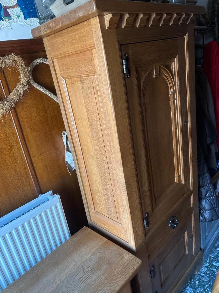 armoire en chêne massif, Antiquités & Art, Antiquités | Meubles | Armoires, Enlèvement