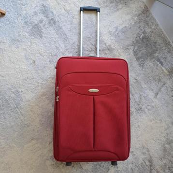 Samsonite koffer met handvat en wielen beschikbaar voor biedingen
