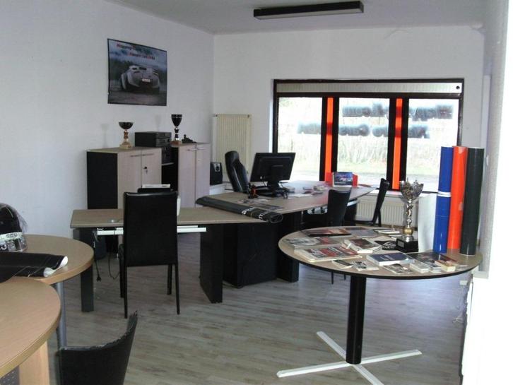 Nog 1 bureautafel +  1 volledige bureau ., Huis en Inrichting, Bureaus, Zo goed als nieuw, Bureau, Ophalen