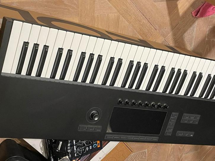 Native Instrument (Komplete) Kontrol S61 MK3, Musique & Instruments, Claviers, Neuf, 61 touches, Autres marques, Connexion MIDI