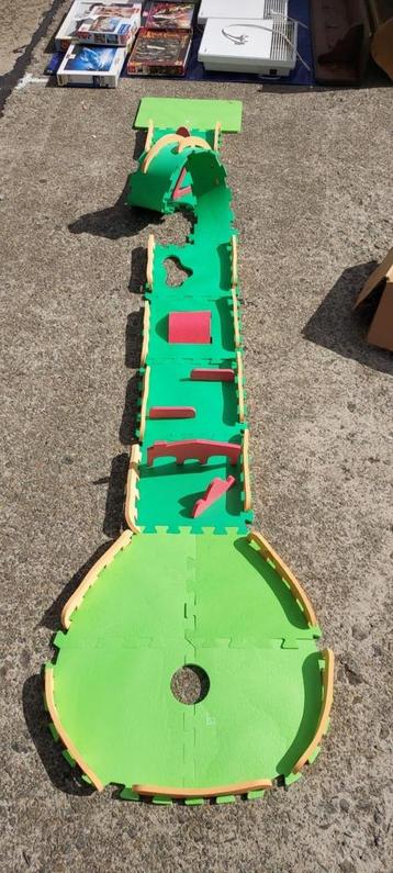 Set de mini golf en mousse pour enfants beschikbaar voor biedingen