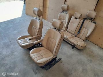Stoelen Range Rover L322 Zetels Bank Beige Leer Armsteun beschikbaar voor biedingen