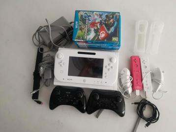 Nintendo WiiU console met 6 games + toebehoren beschikbaar voor biedingen