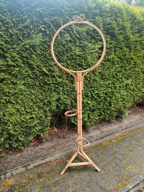 Vintage rotan plantenhouder jaren 60, Tuin en Terras, Tuinmeubel-accessoires, Zo goed als nieuw, Ophalen