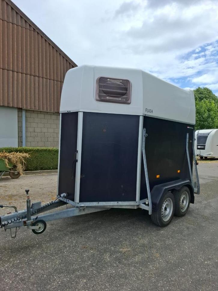 Humbaur 2 paardstrailer, Dieren en Toebehoren, Paarden en Pony's | Trailers en Aanhangwagens, Gebruikt, 2-paards trailer, Hout