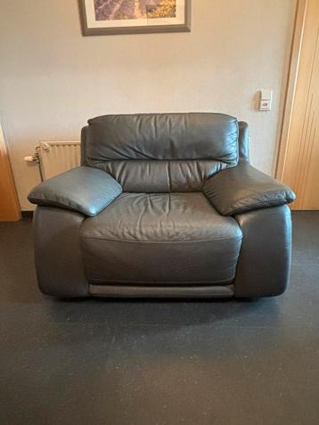Bruine leren fauteuil 1 pers. Bijna niet gebruikt. beschikbaar voor biedingen
