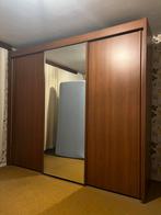 Kleerkast met drie schuifdeuren, Huis en Inrichting, Kasten | Kleerkasten, Ophalen, Gebruikt, 200 cm of meer, Met hangruimte