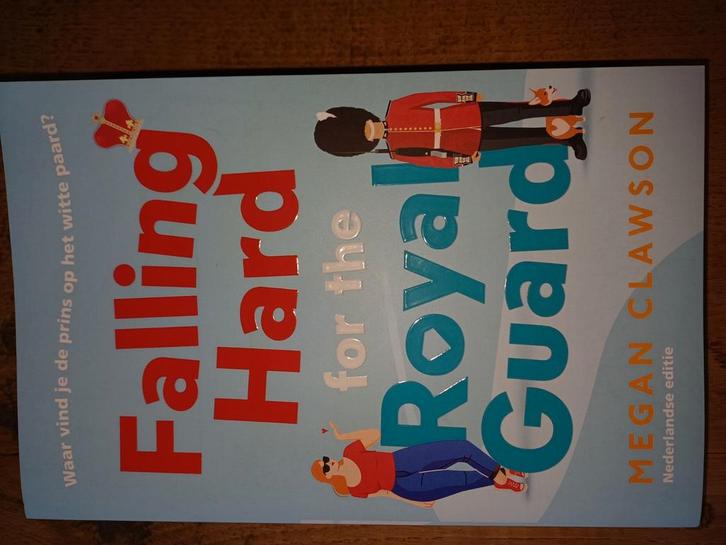 Megan Clawson - Falling Hard for the Royal Guard, Boeken, Literatuur, Zo goed als nieuw, Ophalen