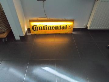 Reclamebord beschikbaar voor biedingen