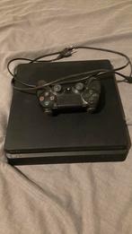 ps4 met 1 bakje en 4 spellen, Games en Spelcomputers, Ophalen, Zo goed als nieuw