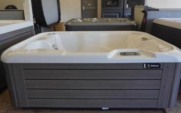| 🏖️💦  HotSpring JetSetter❗️| 🏖️💦  3 PERS | GARANTIE ❗️| beschikbaar voor biedingen