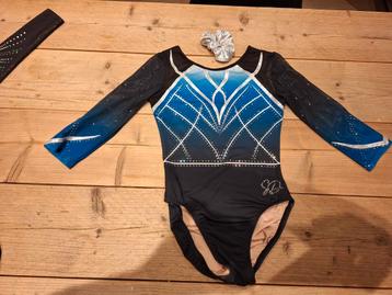 turnpakjes (sparkle & dream en decathlon) beschikbaar voor biedingen