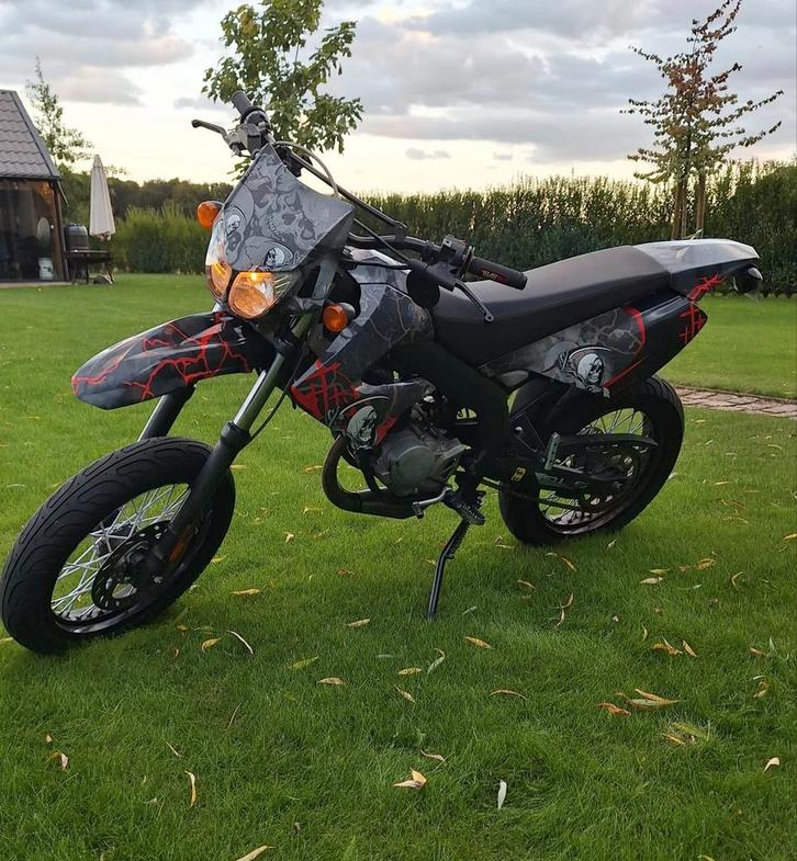 Derbi senda xtreme 50cc 2takt, Fietsen en Brommers, Brommers | Derbi, Zo goed als nieuw, Klasse B (45 km/u), Ophalen